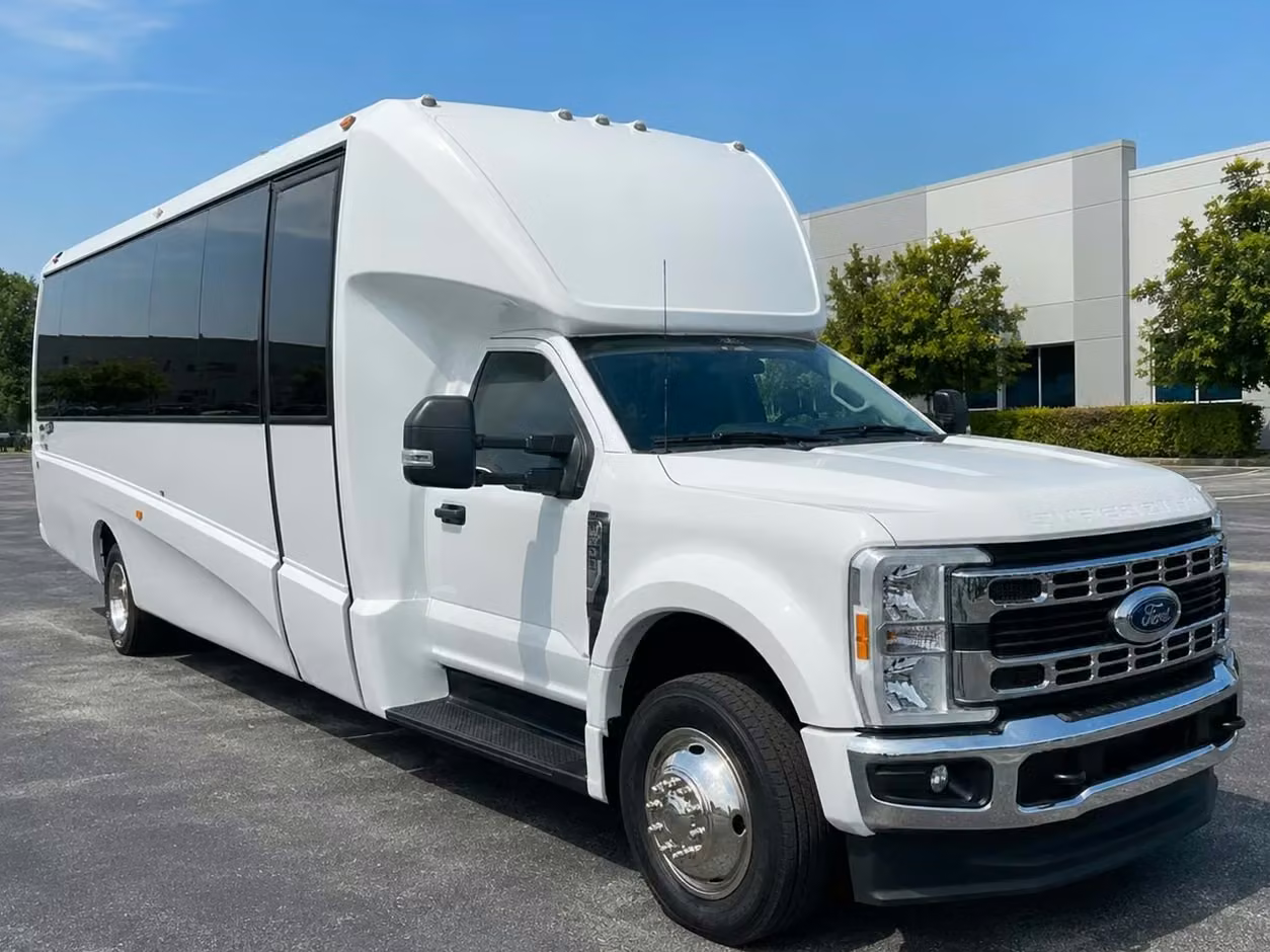 cedar falls 25 passenger minibus rental