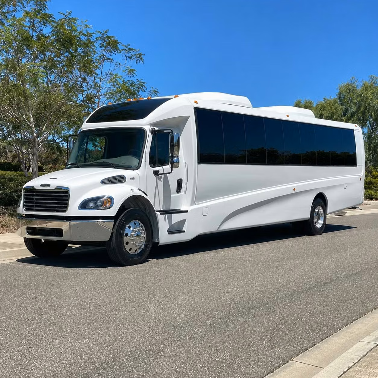cedar falls 35 passenger minibus rental