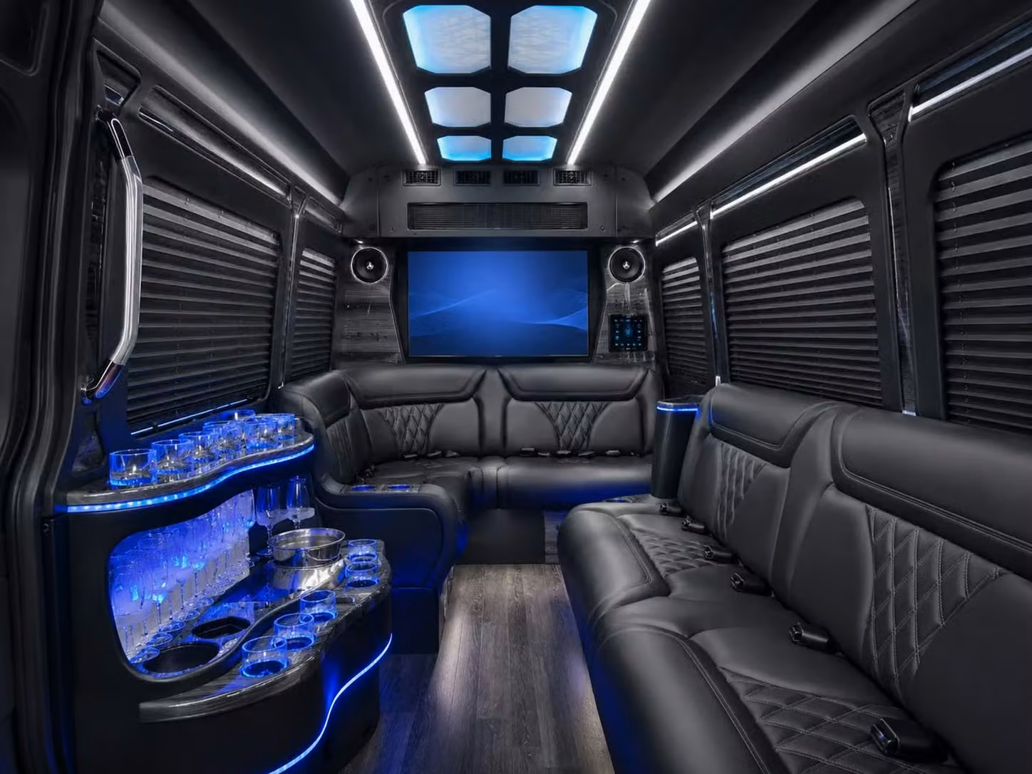 cedar falls bus rentals for corporate meetings and team dinners