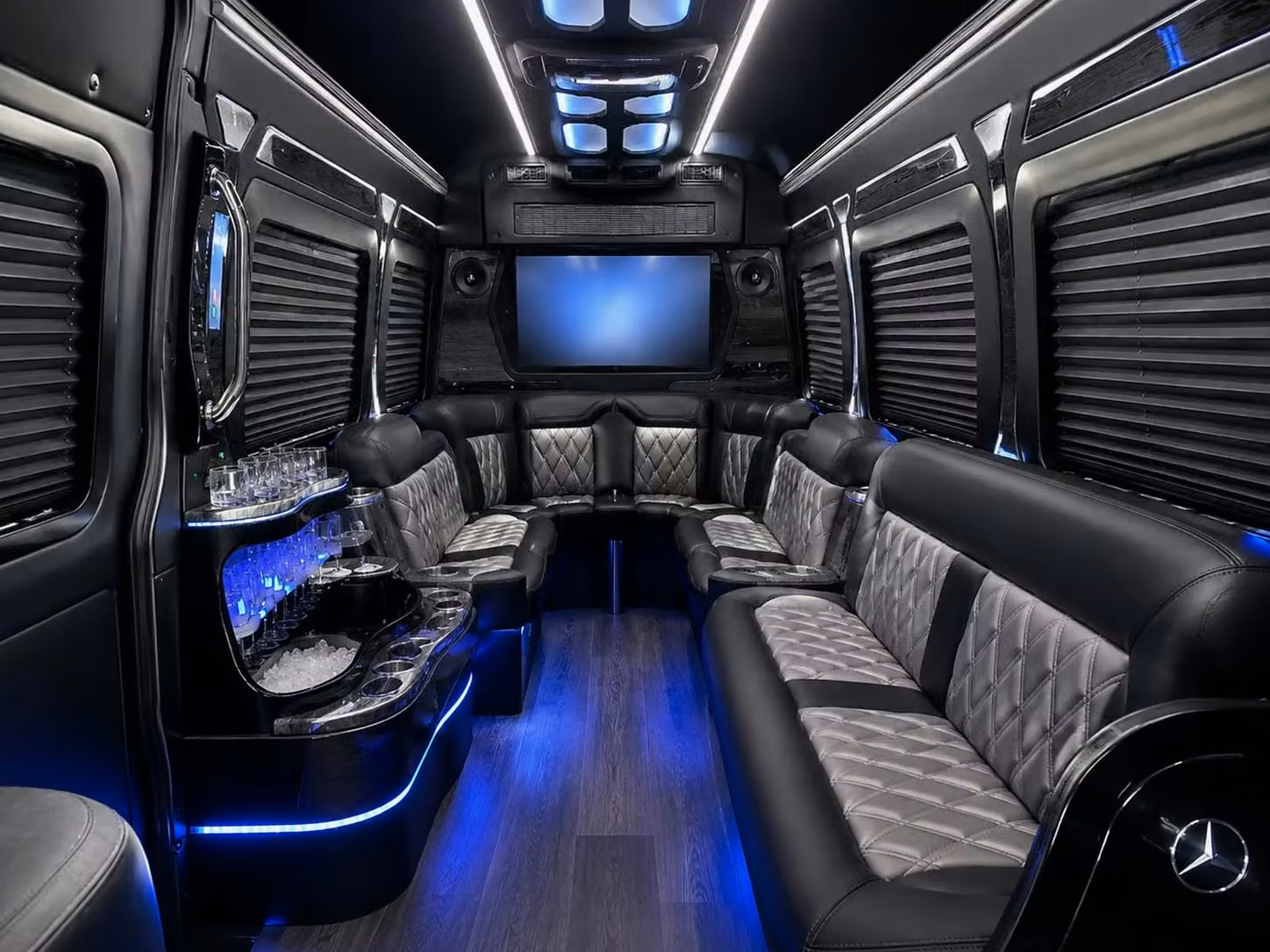 cedar falls charter bus rentals for weddings corporate events and more in cedar falls