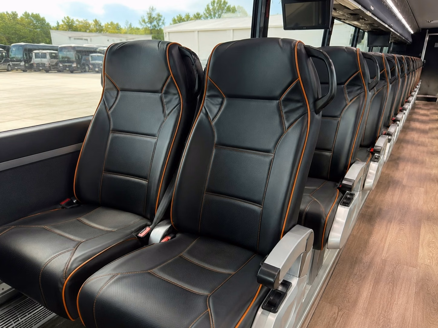 cedar falls group shuttles for bachelor and bachelorette parties